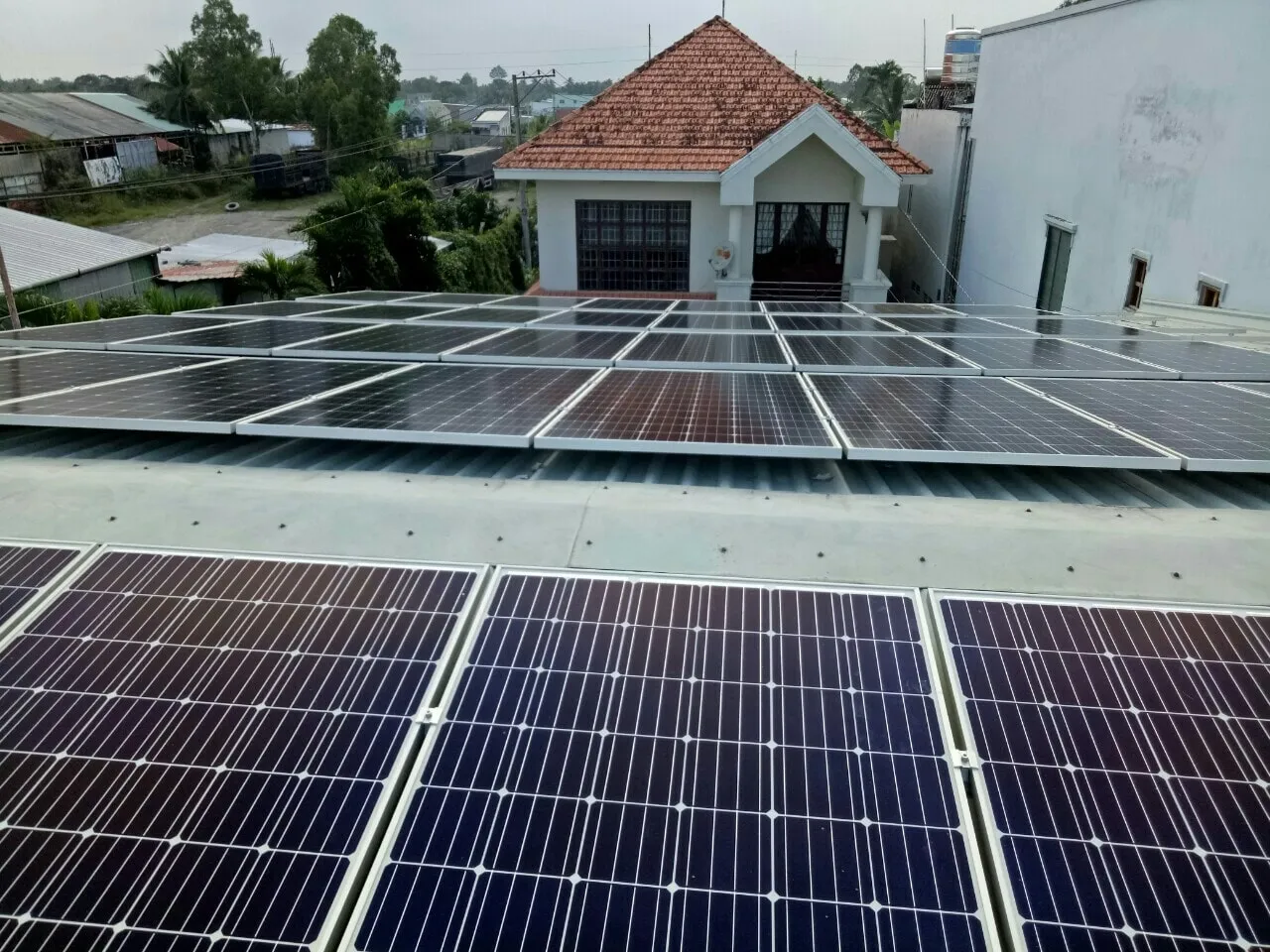 Chính phủ có tiếp tục ưu đãi điện mặt trời sau năm 2025 không