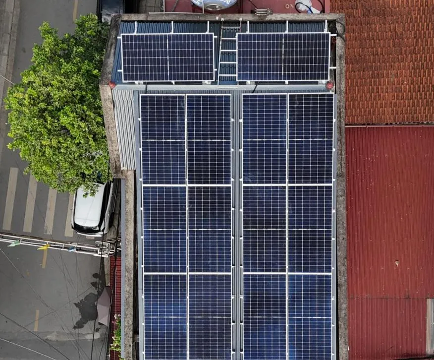 Lắp đặt hệ thống điện năng lượng mặt trời áp mái giá rẻ, uy tín 2025