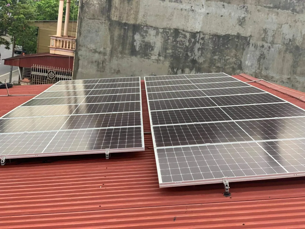 Lắp điện mặt trời với chi phí thấp: nên chọn cấu hình nào?