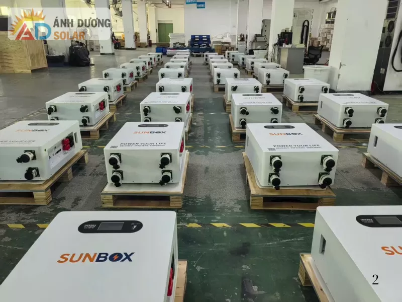 pin-luu-tru-Sunbox-300ah-1